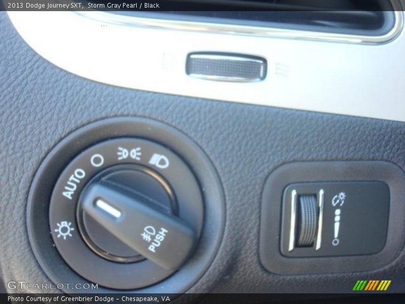Storm Gray Pearl / Black 2013 Dodge Journey SXT