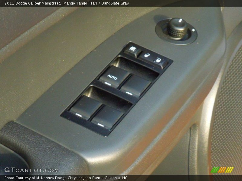 Mango Tango Pearl / Dark Slate Gray 2011 Dodge Caliber Mainstreet