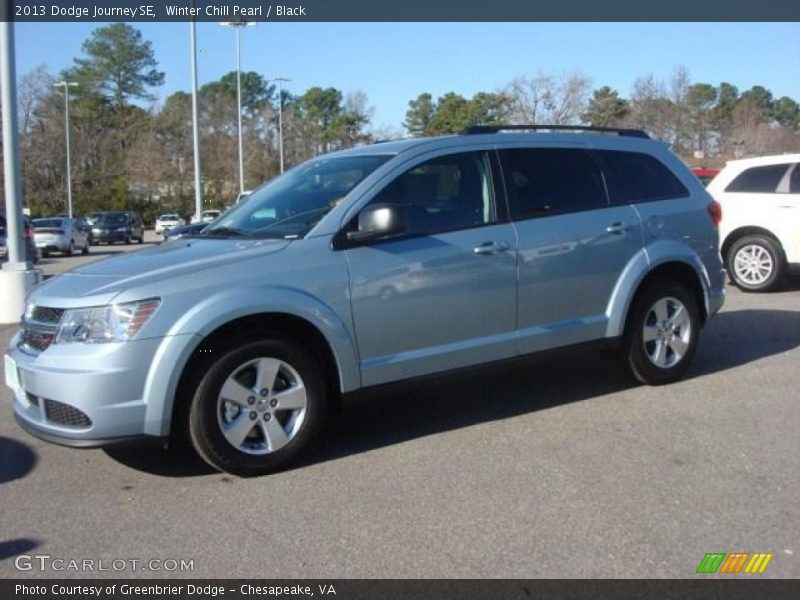 Winter Chill Pearl / Black 2013 Dodge Journey SE