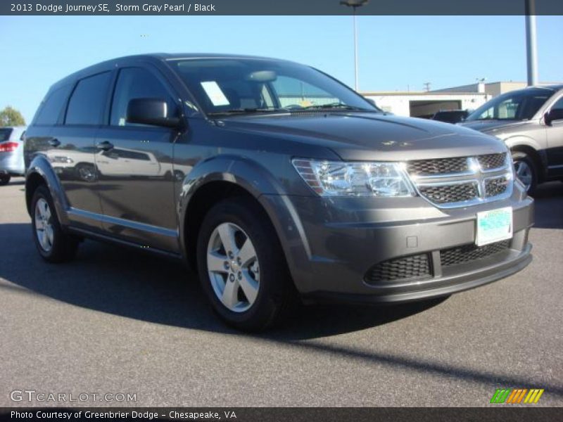 Storm Gray Pearl / Black 2013 Dodge Journey SE