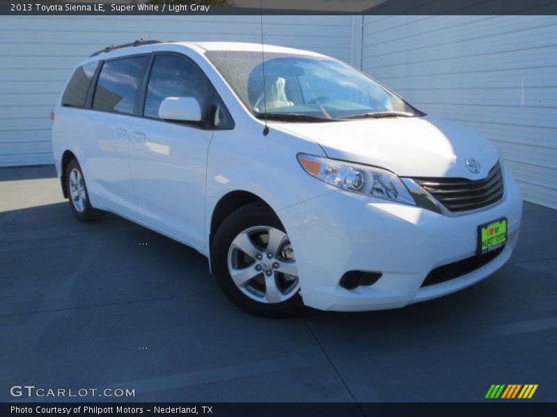 Super White / Light Gray 2013 Toyota Sienna LE