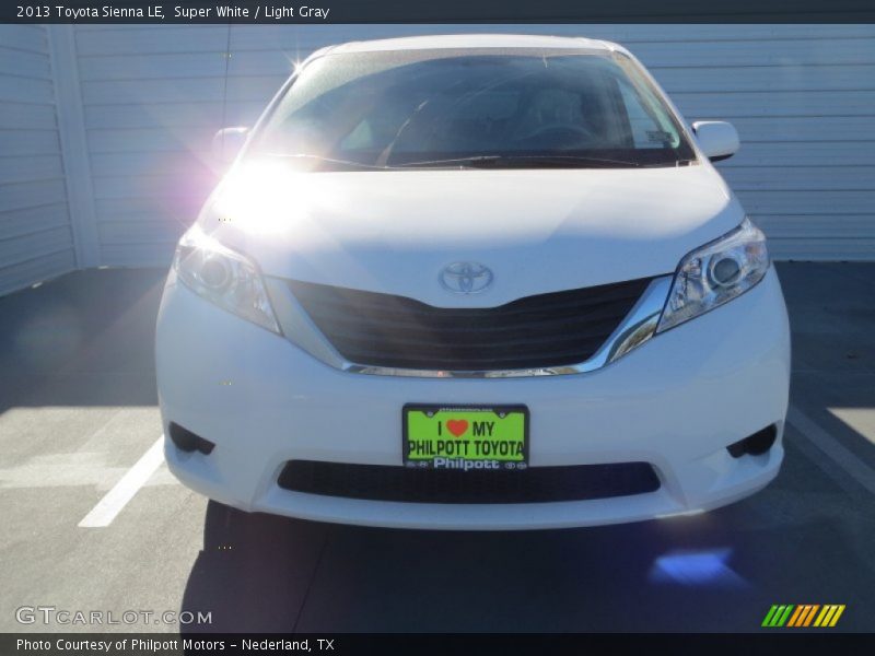 Super White / Light Gray 2013 Toyota Sienna LE