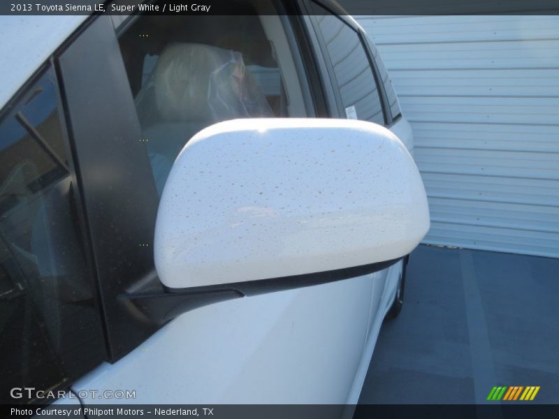Super White / Light Gray 2013 Toyota Sienna LE