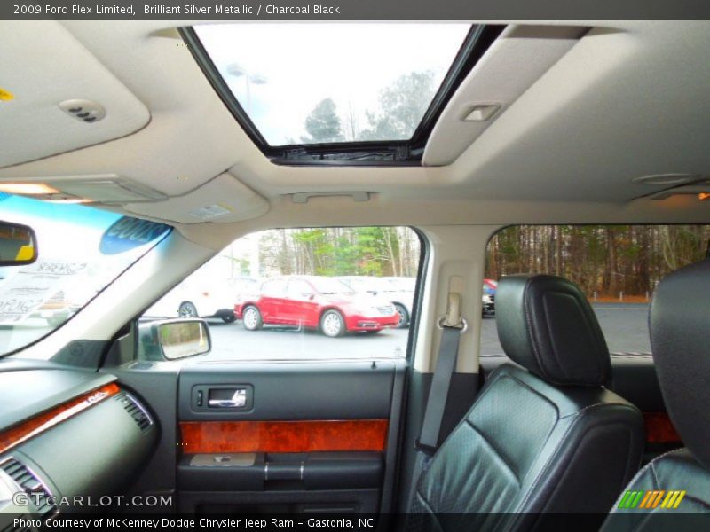 Brilliant Silver Metallic / Charcoal Black 2009 Ford Flex Limited