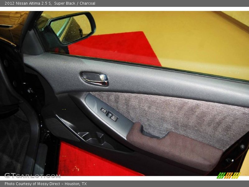 Super Black / Charcoal 2012 Nissan Altima 2.5 S