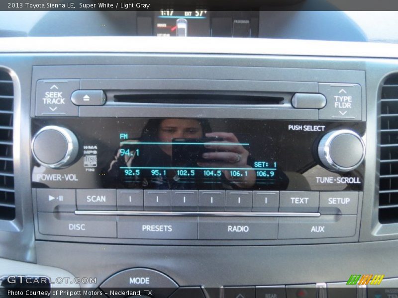Super White / Light Gray 2013 Toyota Sienna LE