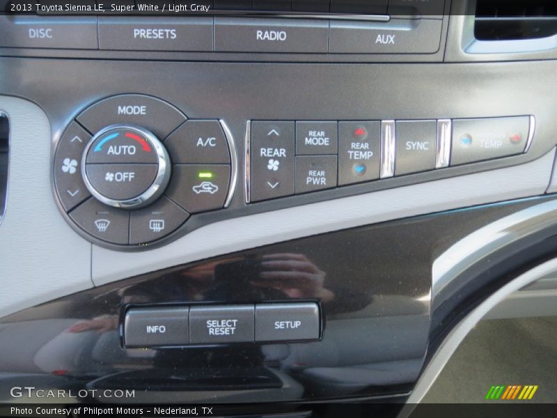 Super White / Light Gray 2013 Toyota Sienna LE