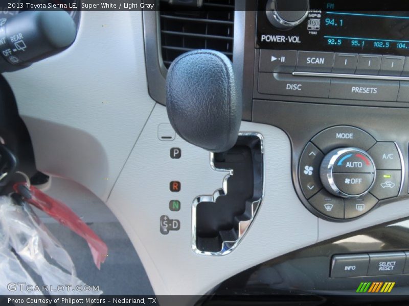 Super White / Light Gray 2013 Toyota Sienna LE