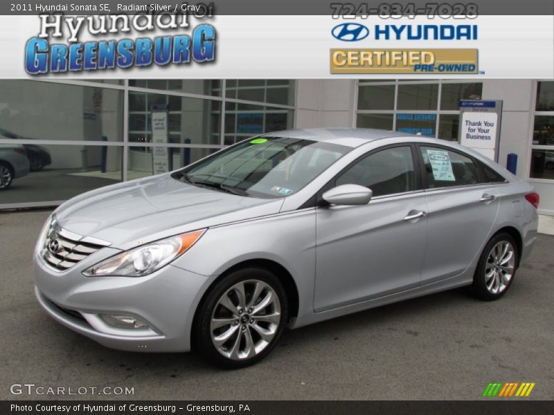Radiant Silver / Gray 2011 Hyundai Sonata SE