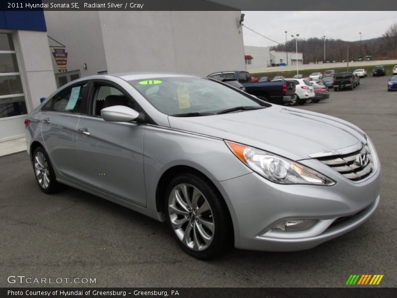 Radiant Silver / Gray 2011 Hyundai Sonata SE