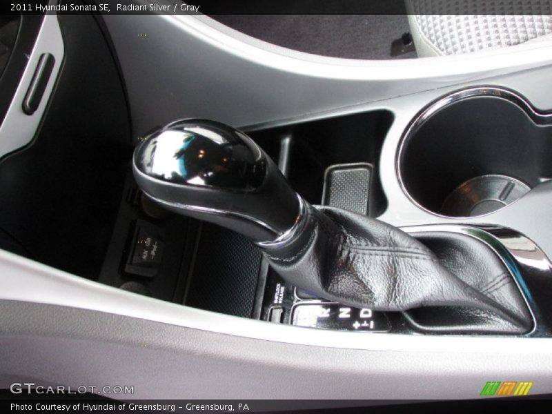 Radiant Silver / Gray 2011 Hyundai Sonata SE