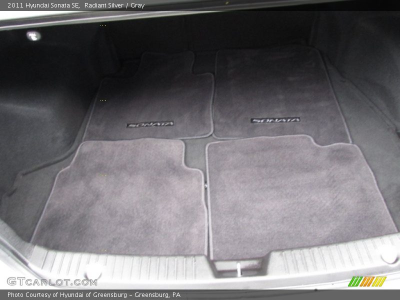 Radiant Silver / Gray 2011 Hyundai Sonata SE