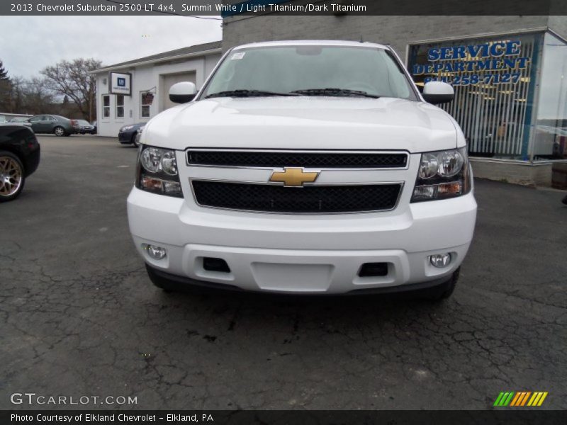 Summit White / Light Titanium/Dark Titanium 2013 Chevrolet Suburban 2500 LT 4x4