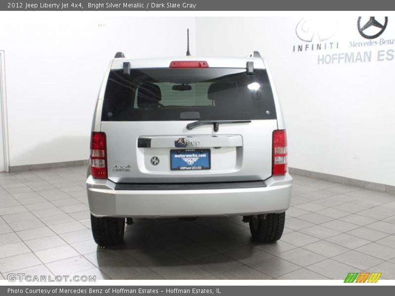 Bright Silver Metallic / Dark Slate Gray 2012 Jeep Liberty Jet 4x4
