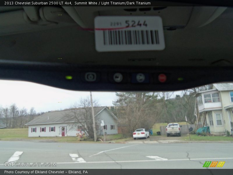 Summit White / Light Titanium/Dark Titanium 2013 Chevrolet Suburban 2500 LT 4x4