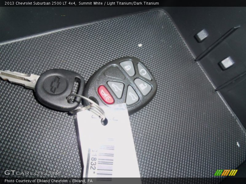 Keys of 2013 Suburban 2500 LT 4x4