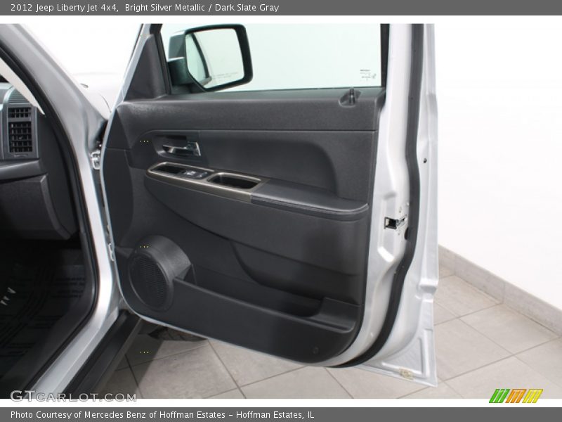 Bright Silver Metallic / Dark Slate Gray 2012 Jeep Liberty Jet 4x4