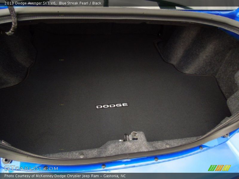  2013 Avenger SXT V6 Trunk