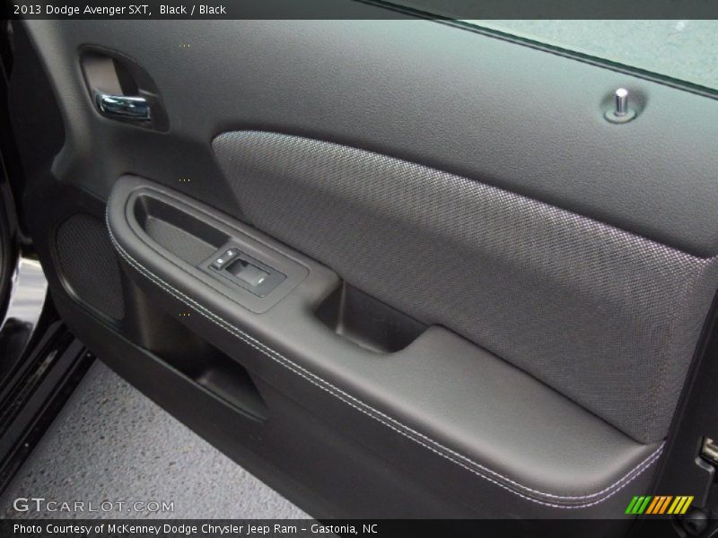 Black / Black 2013 Dodge Avenger SXT
