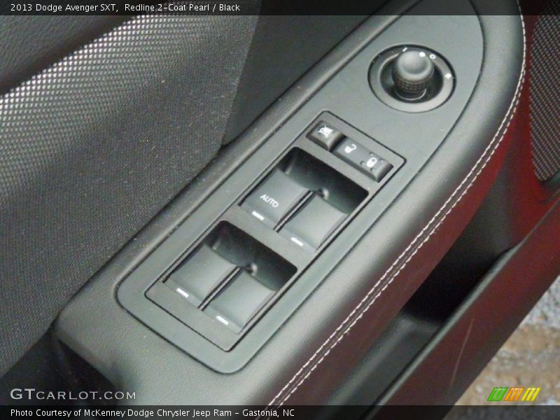 Redline 2-Coat Pearl / Black 2013 Dodge Avenger SXT