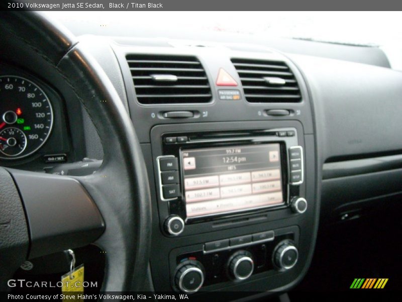 Black / Titan Black 2010 Volkswagen Jetta SE Sedan