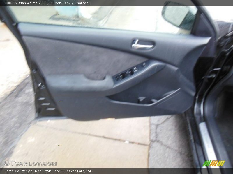 Super Black / Charcoal 2009 Nissan Altima 2.5 S