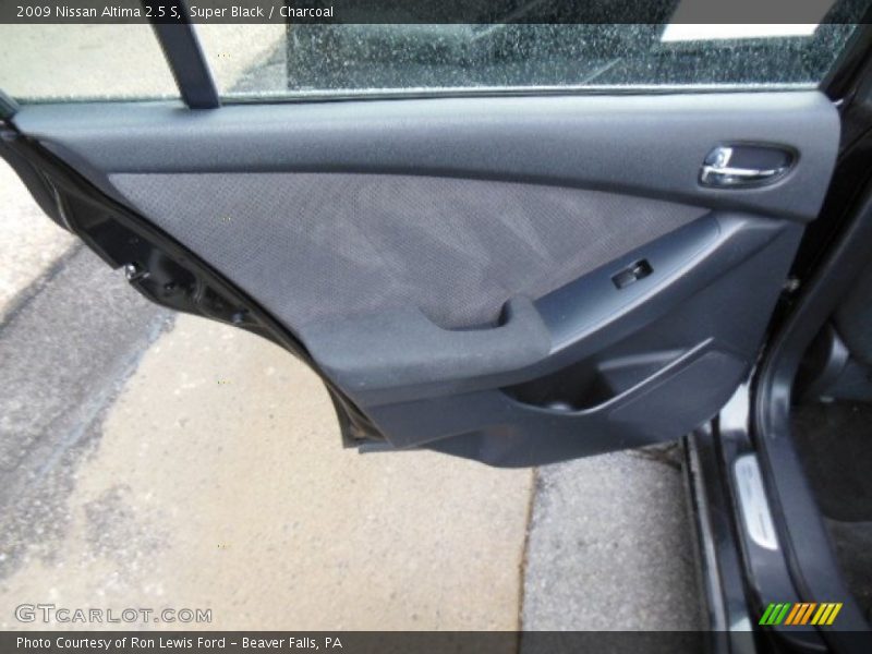 Super Black / Charcoal 2009 Nissan Altima 2.5 S