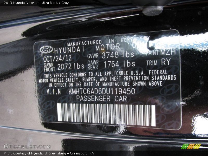 Ultra Black / Gray 2013 Hyundai Veloster