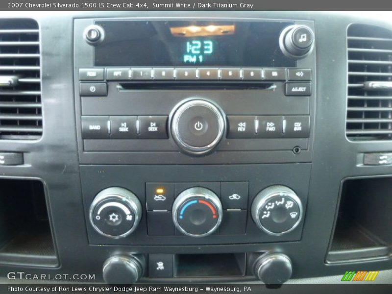 Summit White / Dark Titanium Gray 2007 Chevrolet Silverado 1500 LS Crew Cab 4x4