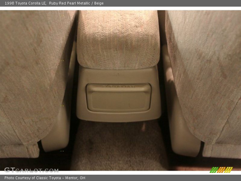 Ruby Red Pearl Metallic / Beige 1998 Toyota Corolla LE