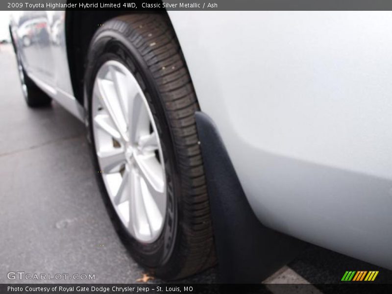 Classic Silver Metallic / Ash 2009 Toyota Highlander Hybrid Limited 4WD