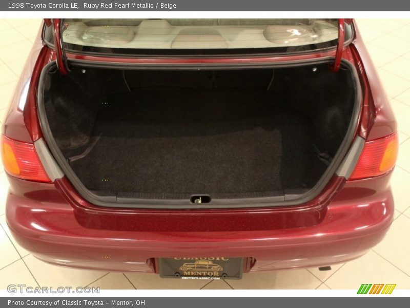 Ruby Red Pearl Metallic / Beige 1998 Toyota Corolla LE