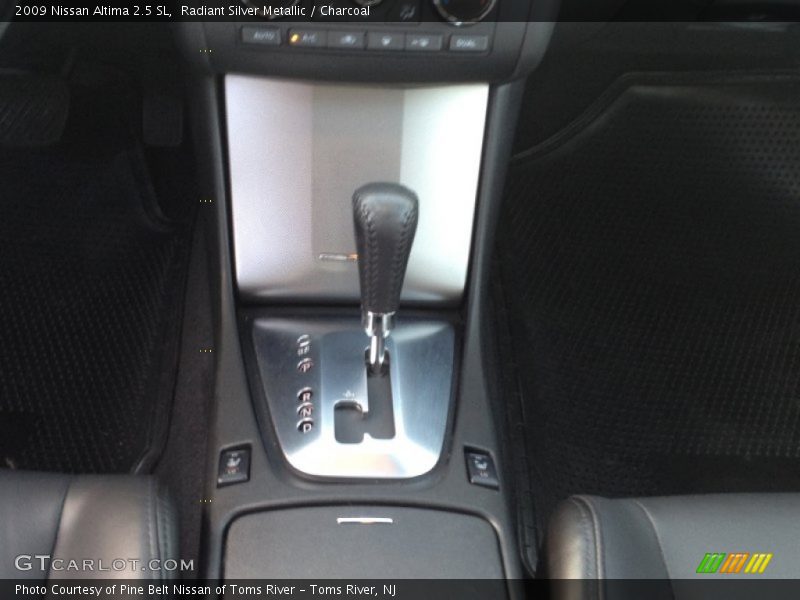 Radiant Silver Metallic / Charcoal 2009 Nissan Altima 2.5 SL