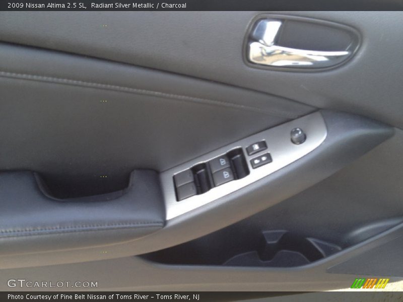 Radiant Silver Metallic / Charcoal 2009 Nissan Altima 2.5 SL