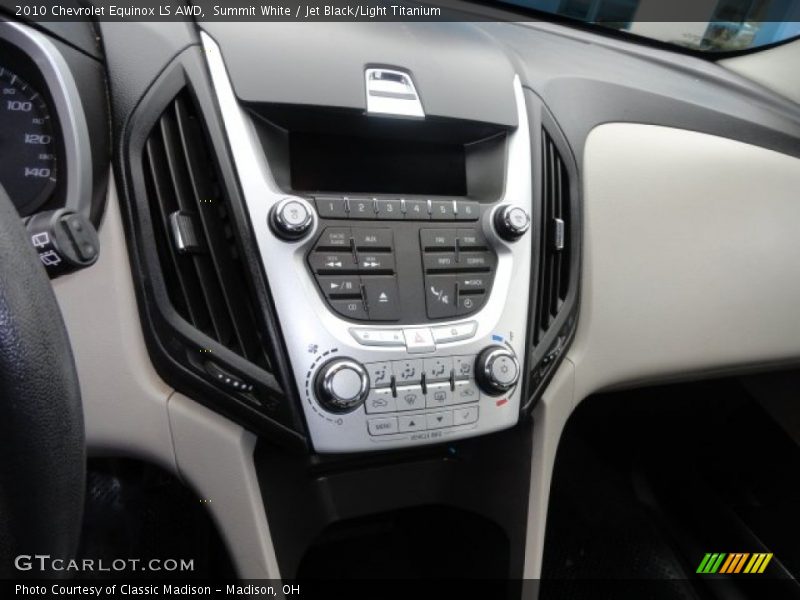Summit White / Jet Black/Light Titanium 2010 Chevrolet Equinox LS AWD