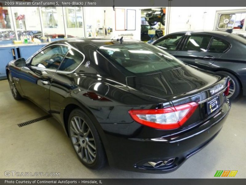  2009 GranTurismo S Nero (Black)