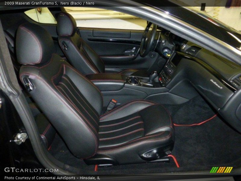  2009 GranTurismo S Nero Interior