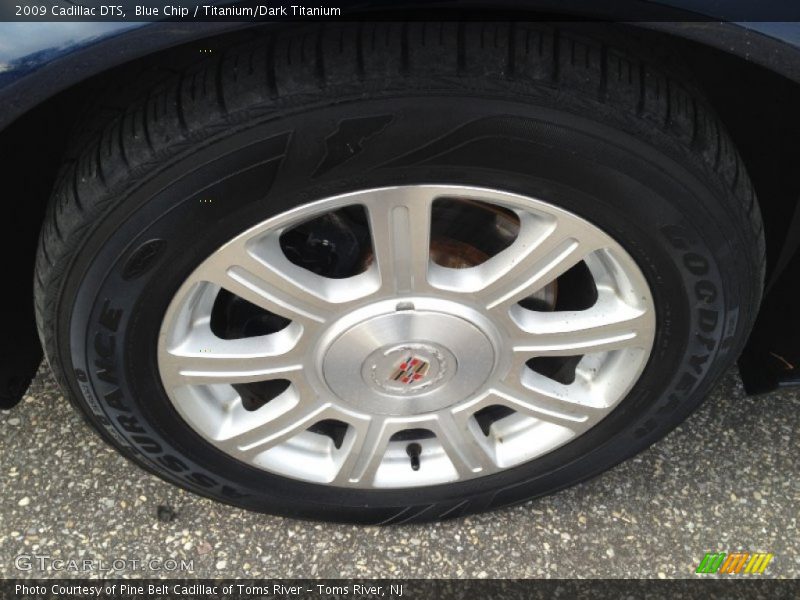 Blue Chip / Titanium/Dark Titanium 2009 Cadillac DTS