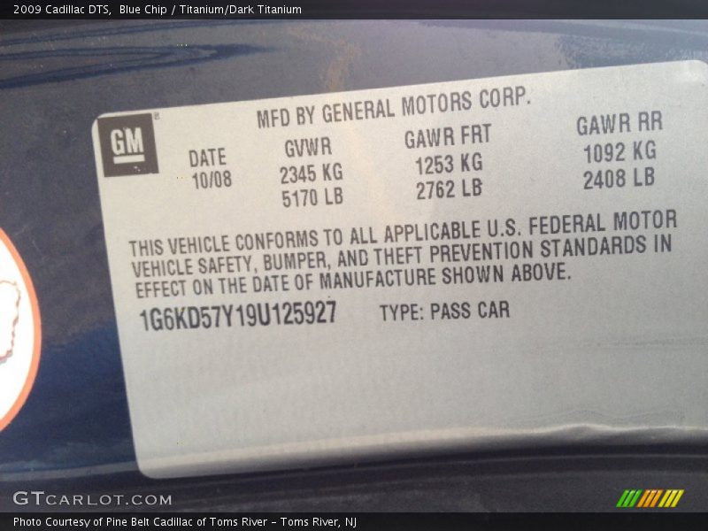 Blue Chip / Titanium/Dark Titanium 2009 Cadillac DTS