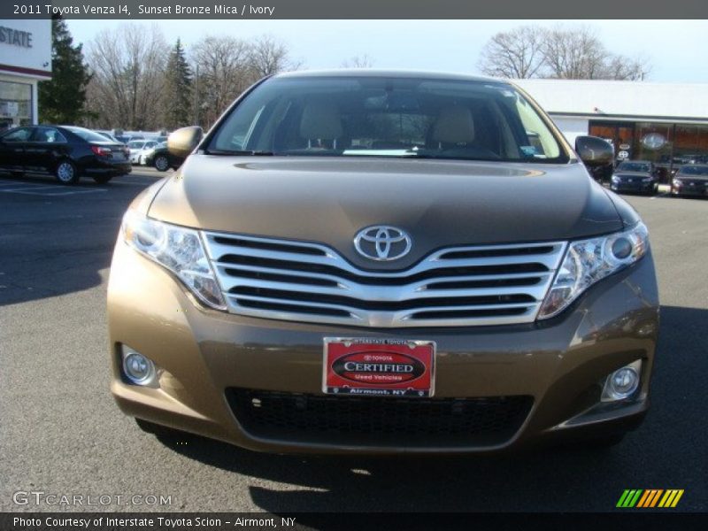 Sunset Bronze Mica / Ivory 2011 Toyota Venza I4