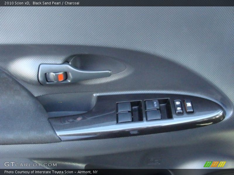Black Sand Pearl / Charcoal 2010 Scion xD