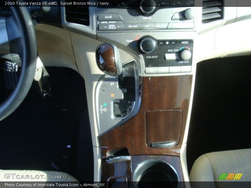 Sunset Bronze Mica / Ivory 2009 Toyota Venza V6 AWD