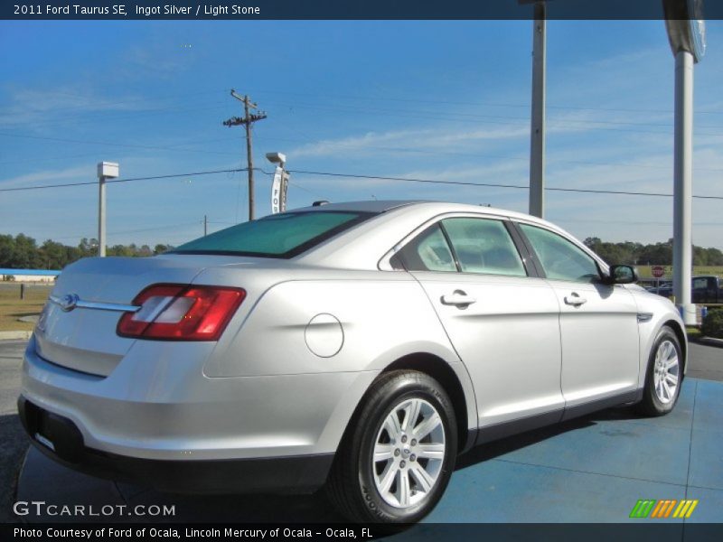 Ingot Silver / Light Stone 2011 Ford Taurus SE