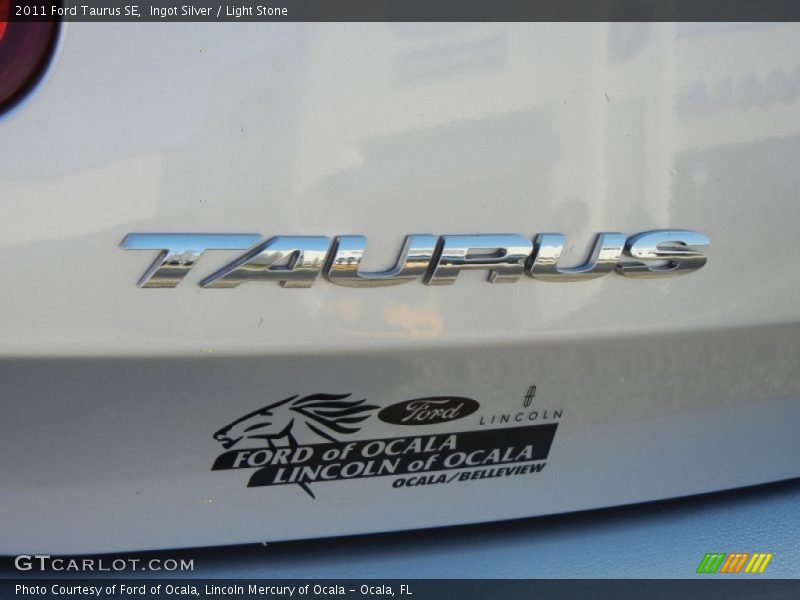Ingot Silver / Light Stone 2011 Ford Taurus SE