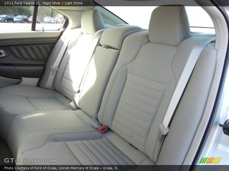 Ingot Silver / Light Stone 2011 Ford Taurus SE