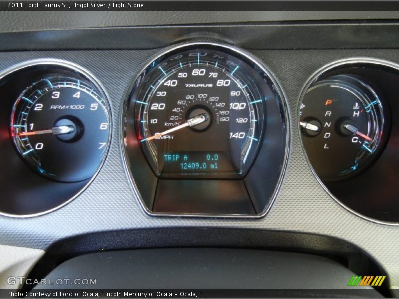 Ingot Silver / Light Stone 2011 Ford Taurus SE
