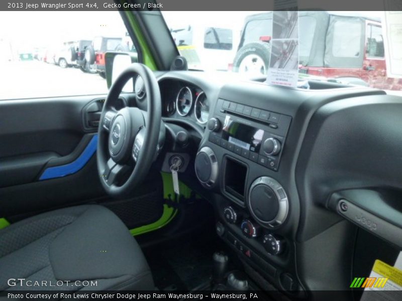 Gecko Green / Black 2013 Jeep Wrangler Sport 4x4