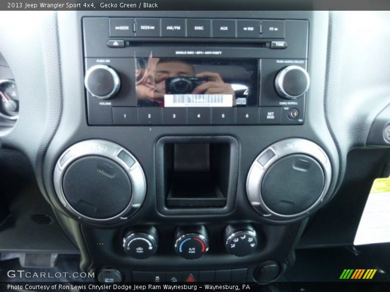 Gecko Green / Black 2013 Jeep Wrangler Sport 4x4