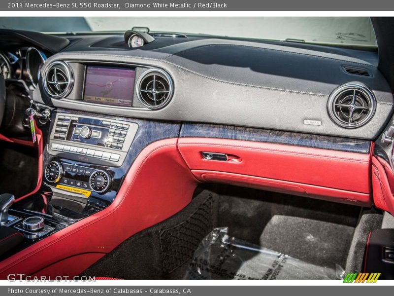 Diamond White Metallic / Red/Black 2013 Mercedes-Benz SL 550 Roadster