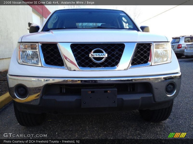Avalanche White / Beige 2008 Nissan Frontier SE Crew Cab 4x4